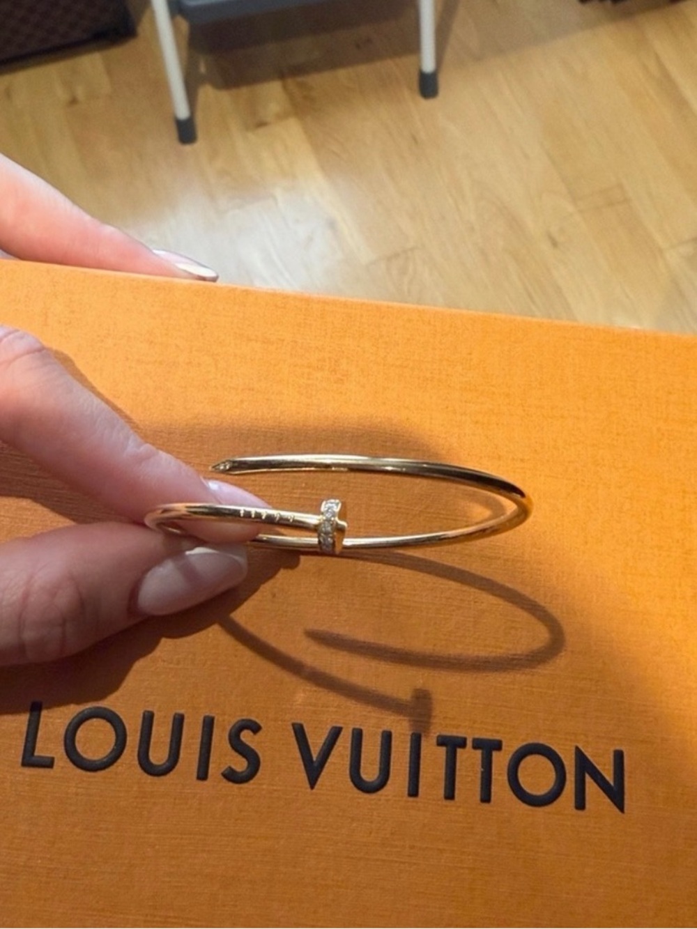 Cartier Gold Nail-Style Cuff Bracelet with Pavé Accent - Picture 5 of 9